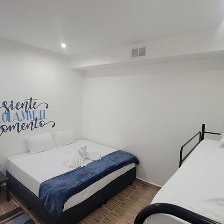 Surfo House Hotel & Hostel Тамариндо Экстерьер фото