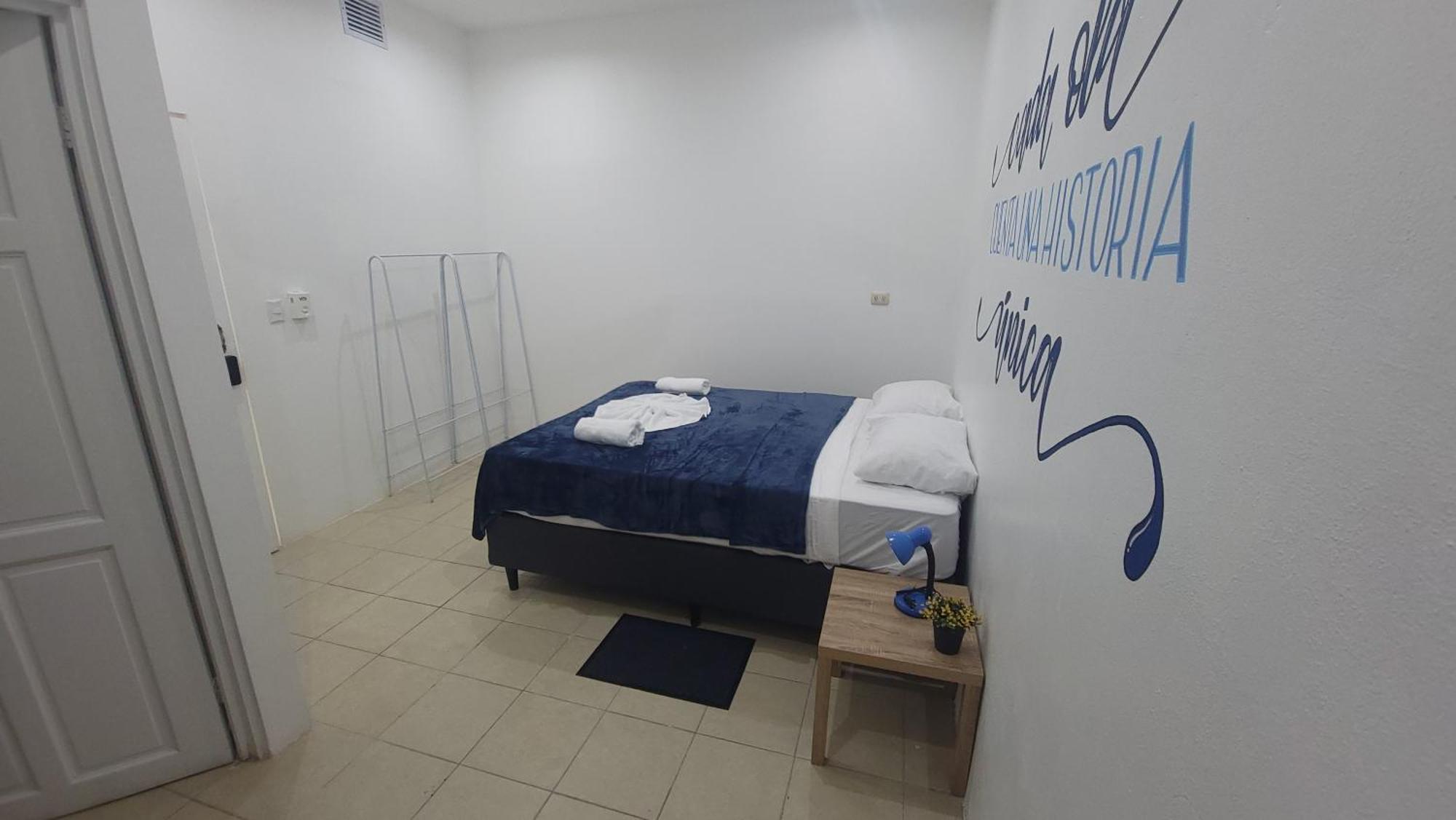 Surfo House Hotel & Hostel Тамариндо Экстерьер фото