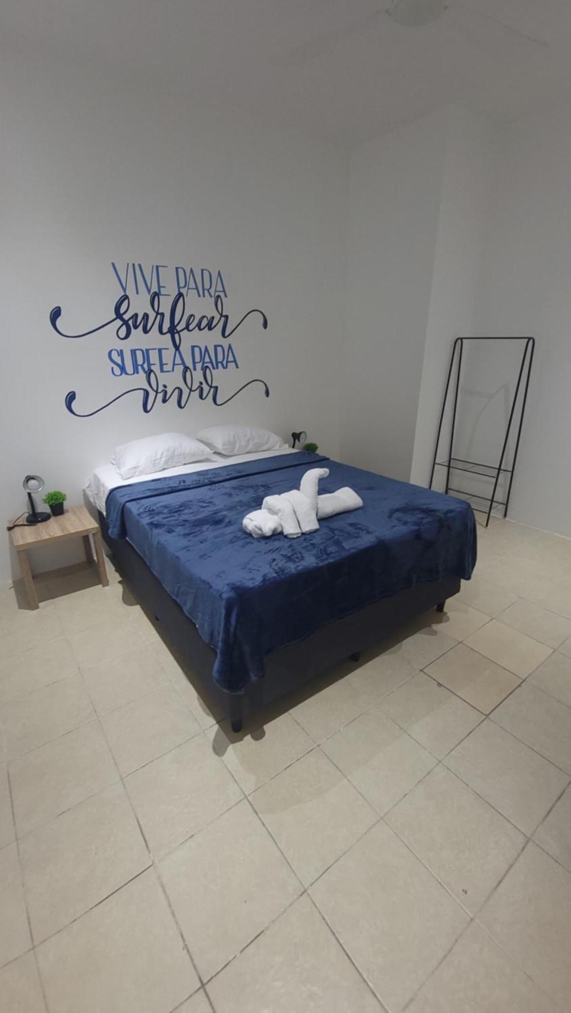 Surfo House Hotel & Hostel Тамариндо Экстерьер фото