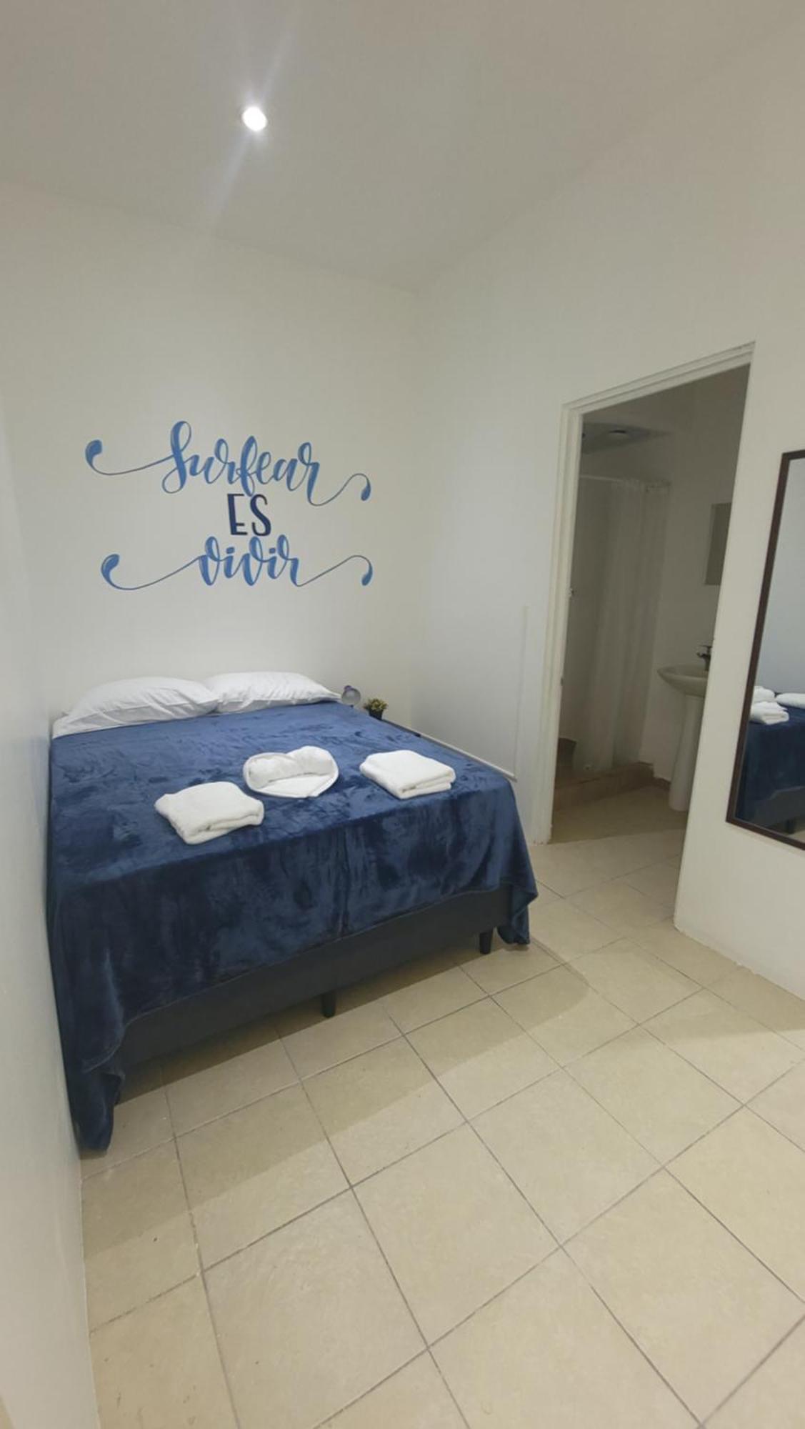 Surfo House Hotel & Hostel Тамариндо Экстерьер фото